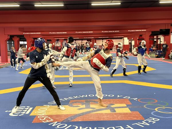 El Training Camp Taekwondo re&uacute;ne a 80 deportistas de 9 pa&iacute;ses en La Nuc&iacute;a