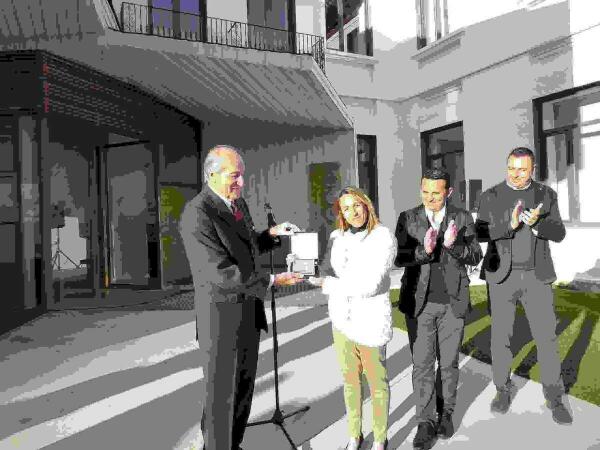 La Nuc&iacute;a &middot; Eva Naranjo recibe la Insignia Ol&iacute;mpica del COE  por su trayectoria deportiva