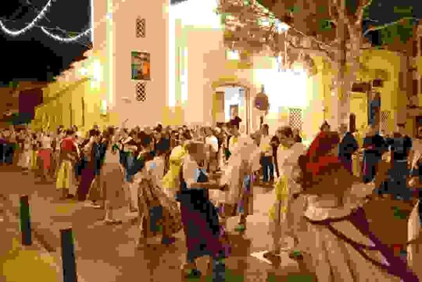 L&rsquo;Alf&agrave;s revivi&oacute; una de sus mayores tradiciones culturales con &lsquo;Les Copletes a la Verge dels Dolors&rsquo;