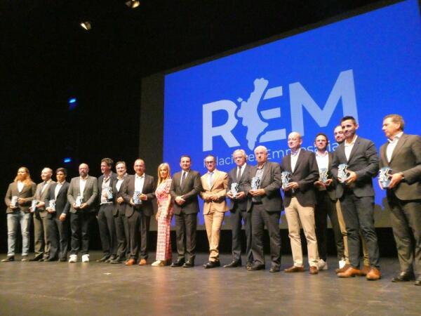 Los XVI Premios Empresariales REM galardonan a Oasis Gaming y CEFIRE 