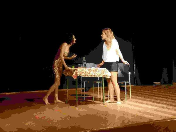 La Nuc&iacute;a &middot; La Escuela de Teatro finaliza con un &ldquo;festival de representaciones&rdquo;  en el Sindicat 