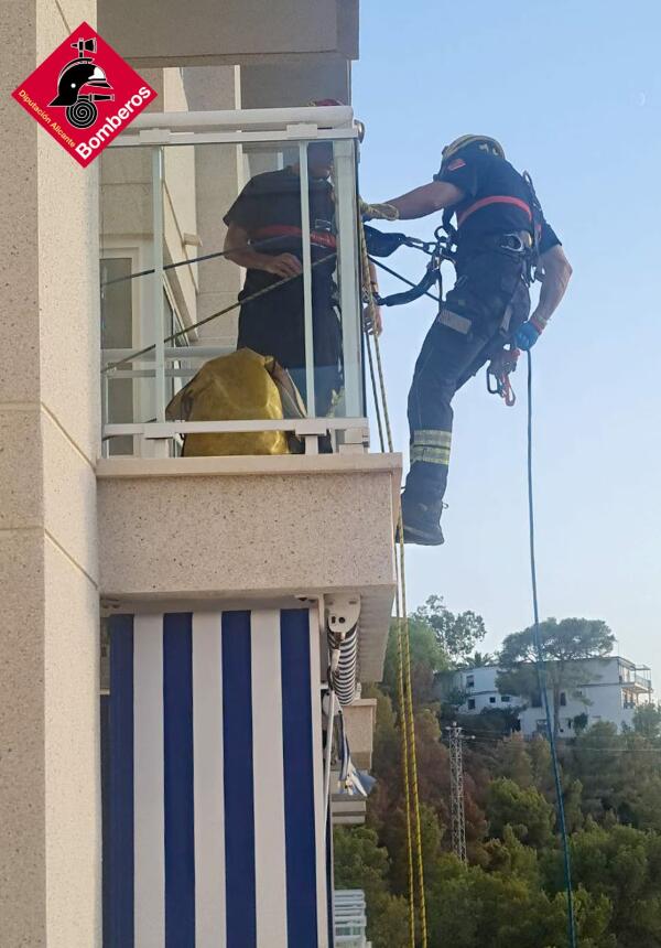 APERTURA VIVIENDA PERSONA CAIDA