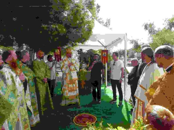 El obispo de Par&iacute;s confirma la construcci&oacute;n  de una Iglesia Ortodoxa en La Nuc&iacute;a