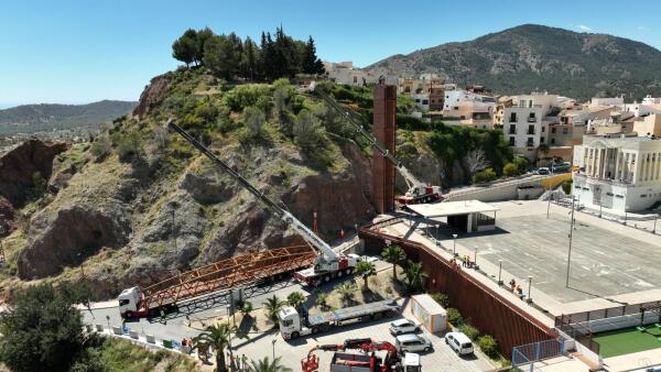 Jornada clave en las obras del ascensor de Finestrat