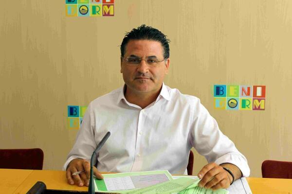 Benidorm &middot; Los t&eacute;cnicos proponen licitar por separado los contratos de alumbrado y sem&aacute;foros para lograr m&aacute;s ahorro energ&eacute;tico e inversiones 