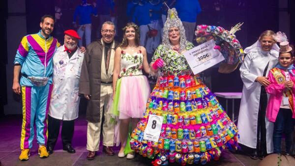 Benidorm disfruta de un Carnaval adulto multitudinario y participativo