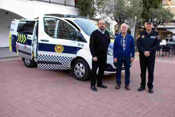 La Policia Local de Altea cuenta con un nuevo furg&oacute;n de atestados 