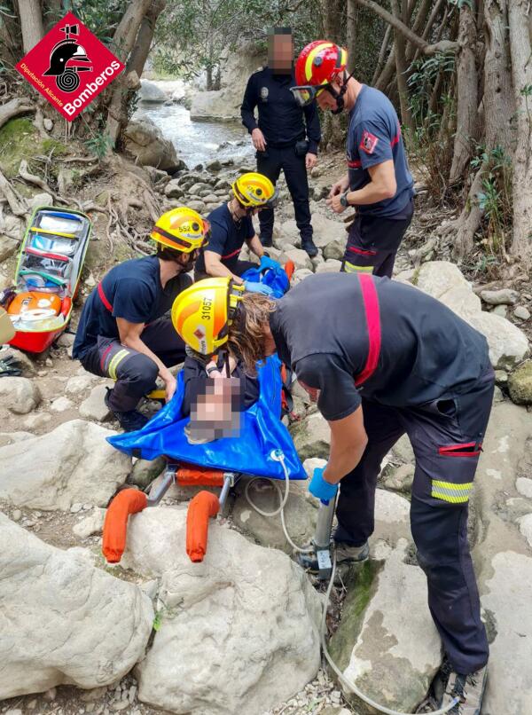 RESCATE EN LES FONTS DE L` ALGAR