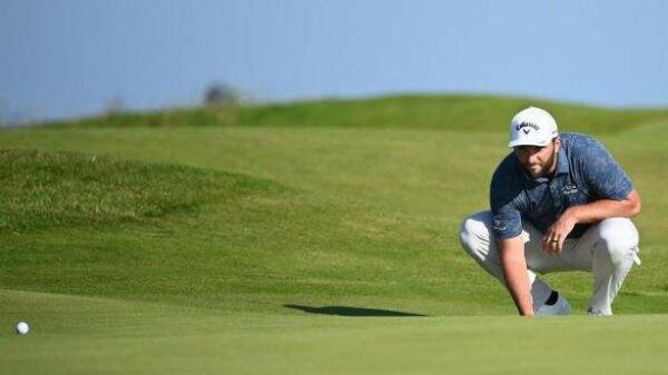 Abierto Británico. Jon Rahm remonta y se mete en la pelea 