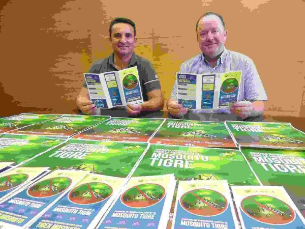 Charla sobre el  Mosquito Tigre en La Nuc&iacute;a dentro de la Campa&ntilde;a de Prevenci&oacute;n