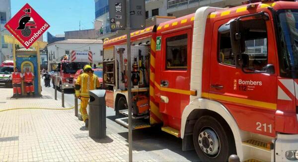 INCENDIO VIVIENDA AVDA. EMILIO ORTUÑO EN BENIDORM