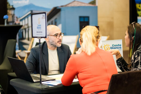 La Costa Blanca difunde su oferta de turismo vacacional y MICE en el mercado de Europa Central y del Este