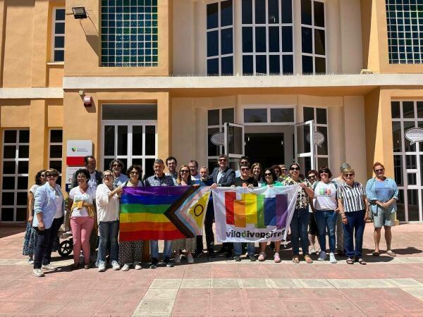 Villajoyosa celebra el Día Internacional contra la LGTBIFobia 