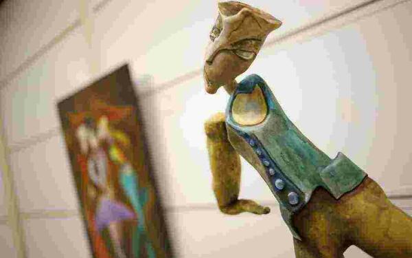 El artista británico Graham Maiden expone en la Casa de Cultura de l’Alfàs del Pi