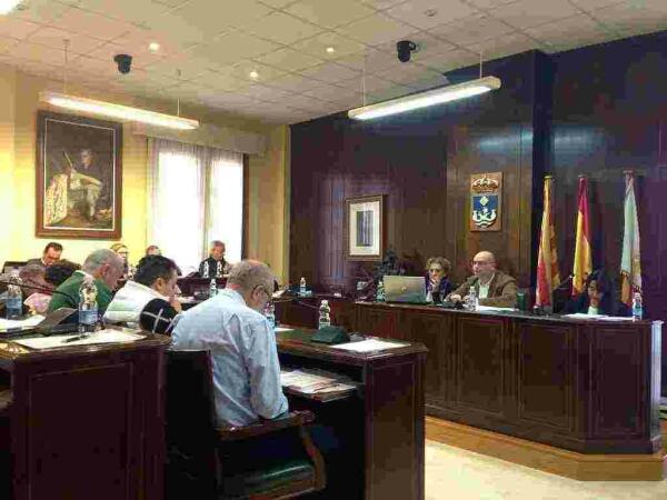 El Pleno de la Vila aprueba por unanimidad adherirse al Pla Edificant de la Generalitat para acometer mejoras en diversos centros escolares del municipio 