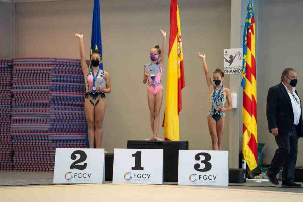 La gimnasta María Koycheva se proclama  campeona autonómica