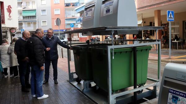 Benidorm pone hoy en servicio los contenedores soterrados de la calle Tulipanes