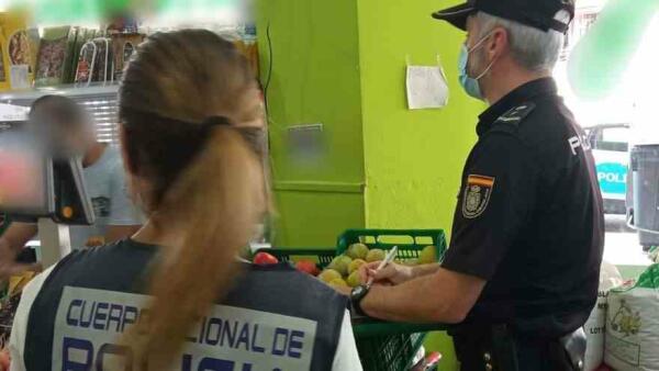 La Polic&iacute;a Nacional detiene a cinco personas en Benidorm por la sustracci&oacute;n de m&aacute;s de 160 kilos de limones ecol&oacute;gicos en una finca 