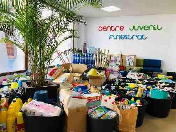 Finestrat se vuelca con la Vega Baja y aporta casi 2.000 kilos de donaciones para las poblaciones afectadas por el temporal