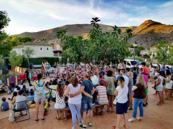 Finestrat &middot; finaliz&oacute; en &ldquo;Golf Bah&iacute;a&rdquo; el ciclo &ldquo;Cultura a la Fresca&rdquo; en las urbanizaciones con un gran &eacute;xito de p&uacute;blico 