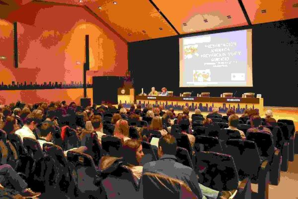   Benidorm acoge una jornada de sensibilización sobre el suicidio en la infancia y adolescencia y la mutilación genital femenina 