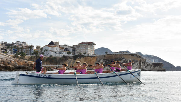  An&eacute;mona firma un doble oro en Benidorm