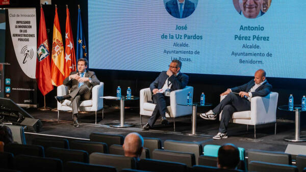 El alcalde expone en un congreso de innovaci&oacute;n y ciudades inteligentes los detalles de la plataforma Benidorm CORE 