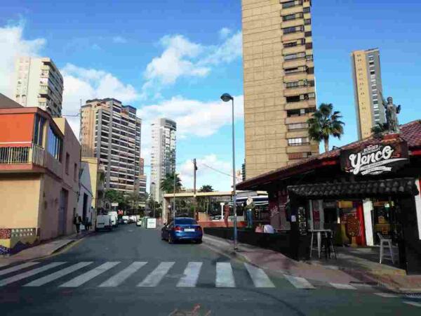 Sigue el plan de modernizaci&oacute;n de la Cala de Finestrat con la canalizaci&oacute;n del gas natural