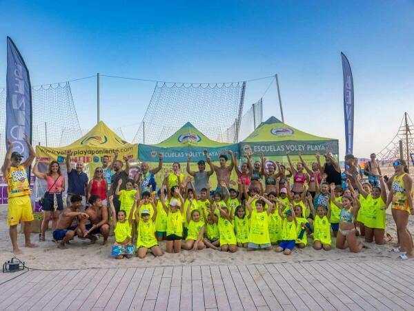 El Vóley Playa rinde homenaje un año más a Pedro Alós en Benidorm