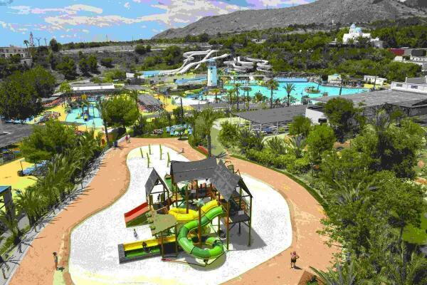 Aqua Natura Benidorm construye una nueva zona de entretenimiento de 1.400 metros cuadrados 