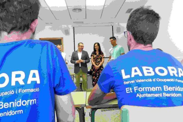 El programa ‘Et Formem’ Benidorm ocupa a 20 personas desempleadas con dificultades de inserción laboral
