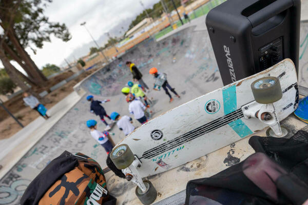 El skatepark de l’Alfàs una alternativa de ocio saludable intergeneracional  de más de 1.000 m² 