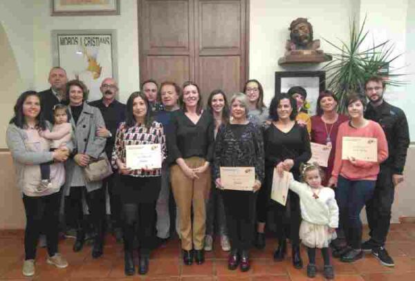 Altea // Comercio entrega los premios del concurso artístico ‘Compra amb Art’ 