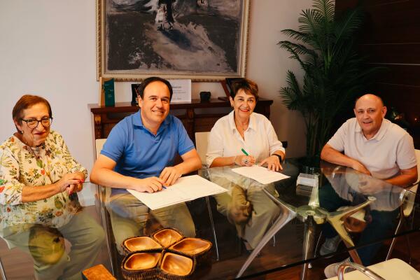 EL AYUNTAMIENTO DE FINESTRAT RENUEVA CONVENIO DE COLABORACIÓN CON EL CLUB DE PENSIONISTAS Y JUBILADOS DE FINESTRAT  