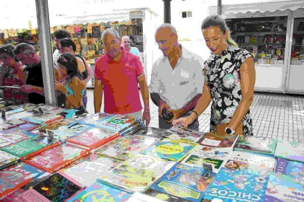 Benidorm &middot; La 29&ordf; Feria del Libro Antiguo y de Ocasi&oacute;n abre sus puertas con m&aacute;s de 70.000 ejemplares a la venta 