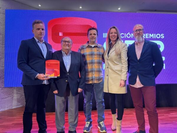 La ONG USAR 13 y Román Rodríguez galardonados en los III Premios Radio Benidorm