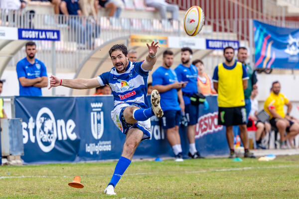 El Huesitos La Vila supera al Burgos y se coloca segundo en la clasificación