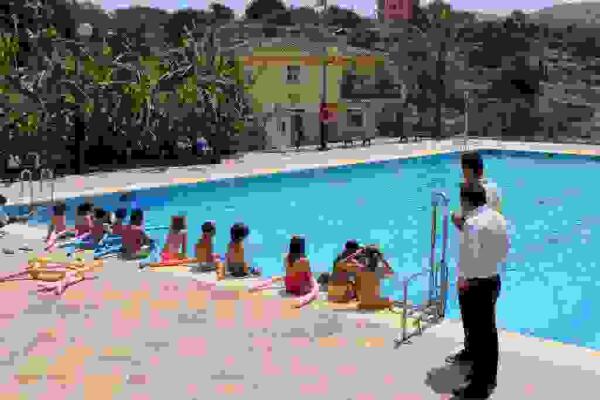 La Concejal&iacute;a de Deportes de Finestrat abre plazo de inscripci&oacute;n para los cursos de nataci&oacute;n 