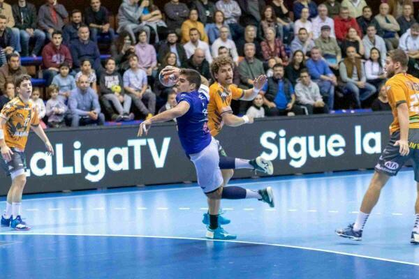 Previa BM Benidorm // Desplazamiento a León con ganas retomar la 8va posición