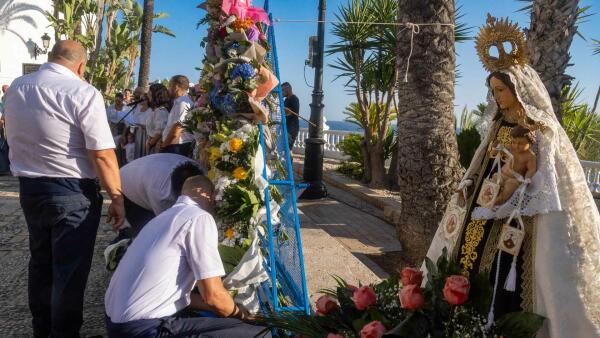 Benidorm rinde homenaje a la Virgen de Carmen y a los Caídos en la Mar