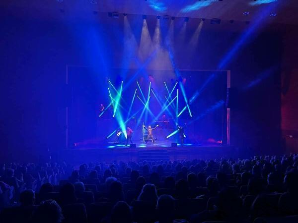  “Symphonic Rhapsody of Queen” llenó l’Auditori de La Nucia