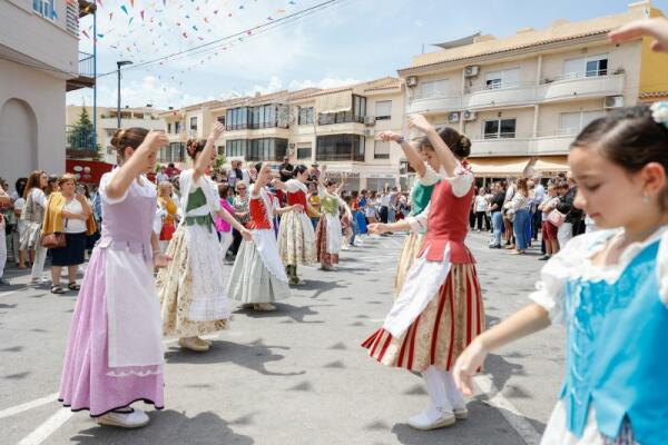 Éxito de participación en las tradicionales fiestas de la Creueta de l’Alfàs del Pi