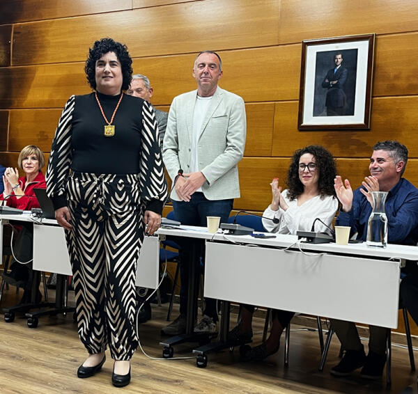 Maria Jos&eacute; Sastre Egea toma posesi&oacute;n de su acta de concejala  en el Ayuntamiento de Altea