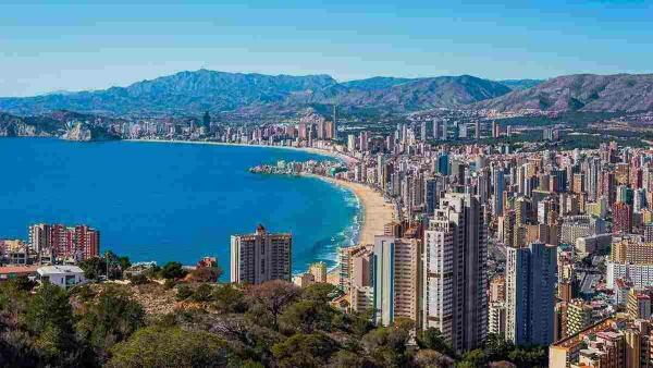 El gobierno local propone iniciar los trabajos para plantear la candidatura de Benidorm a Patrimonio de la Humanidad