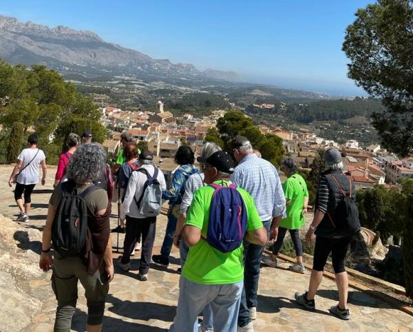 Ascenso al monte “Calvari” en el décimo Paseo Saludable nuciero