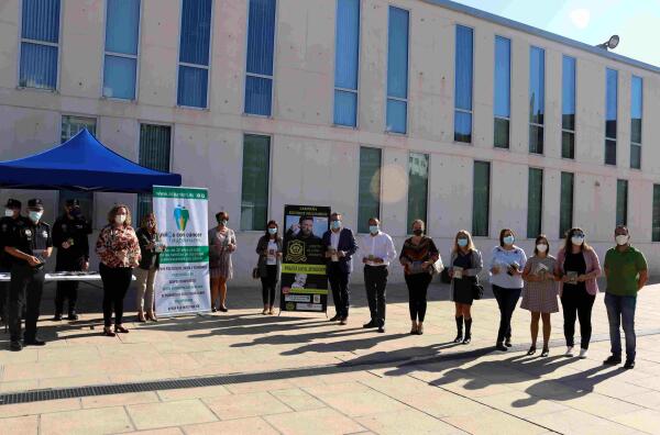 La Policía Local de Benidorm se suma a la campaña ‘Escudos Solidarios’ contra el cáncer infantil