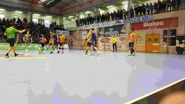Importante visita para el Balonmano Benidorm