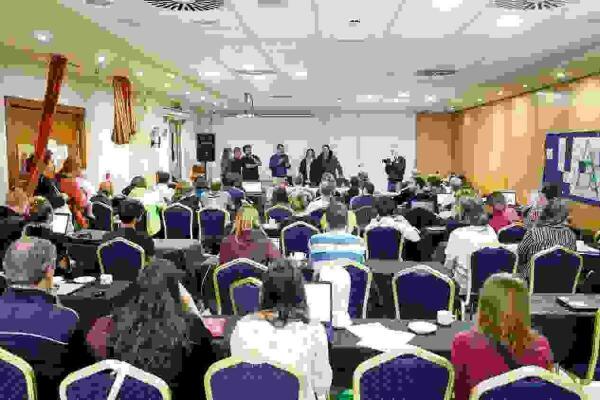 Medio centenar de asociaciones internacionales de voluntariado se re&uacute;nen en l&rsquo;Alf&agrave;s