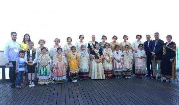 Benidorm recibe a las candidatas a reinas y damas de Mon&oacute;var