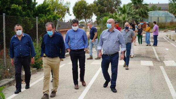 La Vila firma el acta de inicio de las obras del CPEE Secanet.